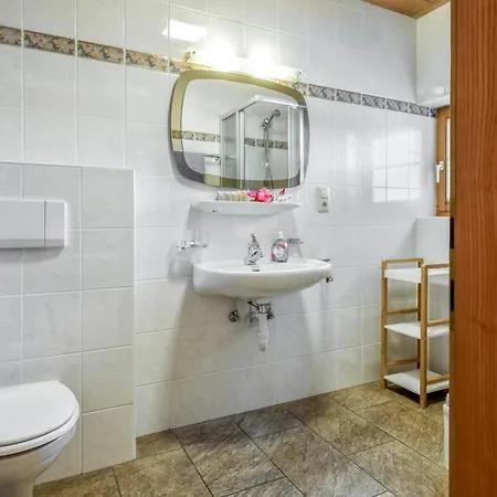 Gaestehaus Staffner 100m 4 Bis 9 Personen